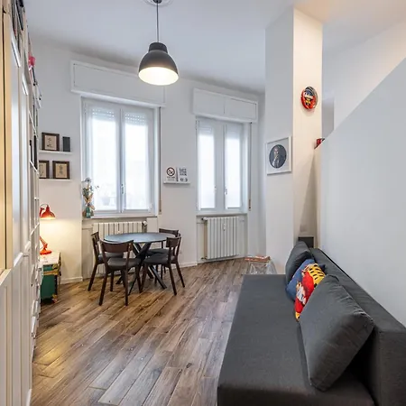 Cozy Jommelli * Milan